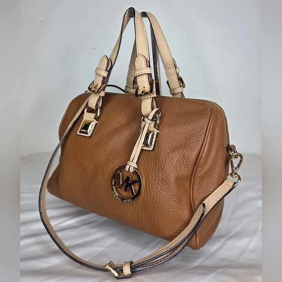Michael Michael Kors aprox 11" X 9"inch- Tan Leather Gold Hardware Satchel - Picture 2 of 15